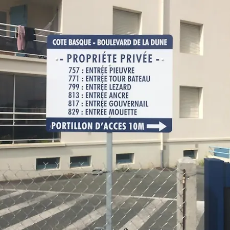 Face 2 Parking *