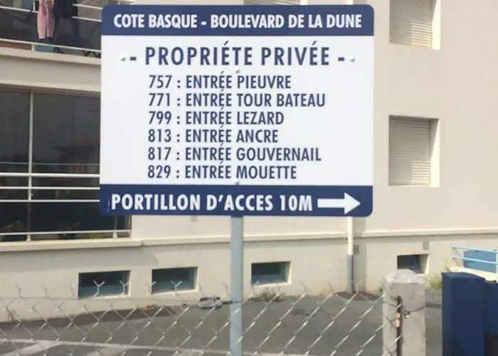 Face 2 Parking *